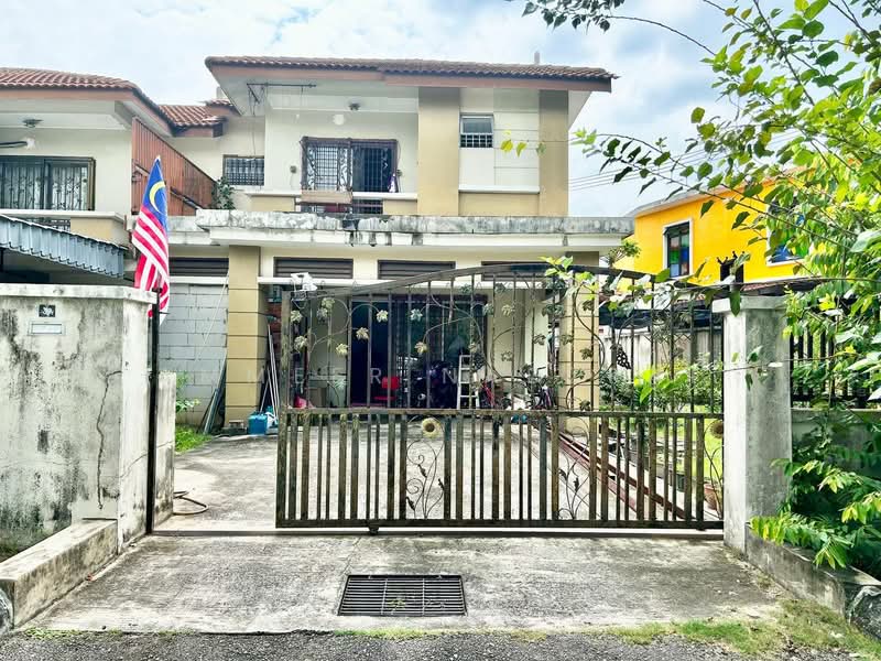 Rumah Teres 2 Tingkat untuk Dijual di Bandar Bukit Mahkota (Bangi) - Ammeer Nadzrai - Exterior - PropertyGuru.com.my