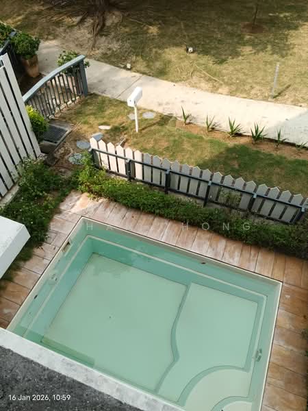 3-storey Terraced House for Sale in Bandar Country Homes (Rawang) - Ethan Chong - Pool - PropertyGuru.com.my