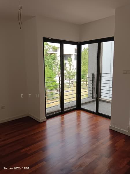 3-storey Terraced House for Sale in Bandar Country Homes (Rawang) - Ethan Chong - Balcony - PropertyGuru.com.my