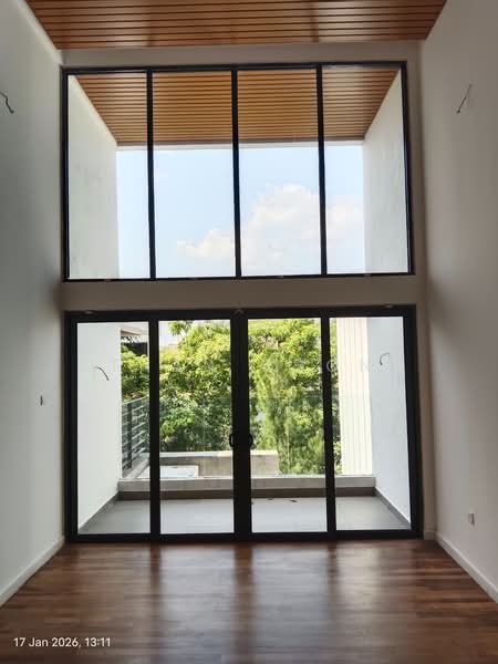 3-storey Terraced House for Sale in Bandar Country Homes (Rawang) - Ethan Chong - Balcony - PropertyGuru.com.my