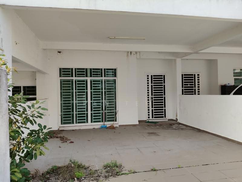 2-storey Terraced House for Sale in Teluk Kumbar (Bayan Lepas) - Pen Teo - PropertyGuru.com.my