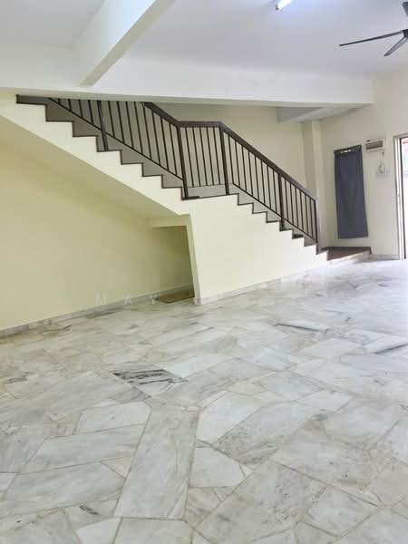 Rumah Teres untuk Dijual di Taman Tun Perak (Rawang) - May Liong - Interior - PropertyGuru.com.my