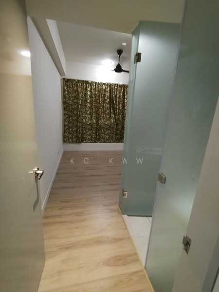 Servis Apartment untuk Disewa di Emerald 9 - KC KAW - Corridor - PropertyGuru.com.my