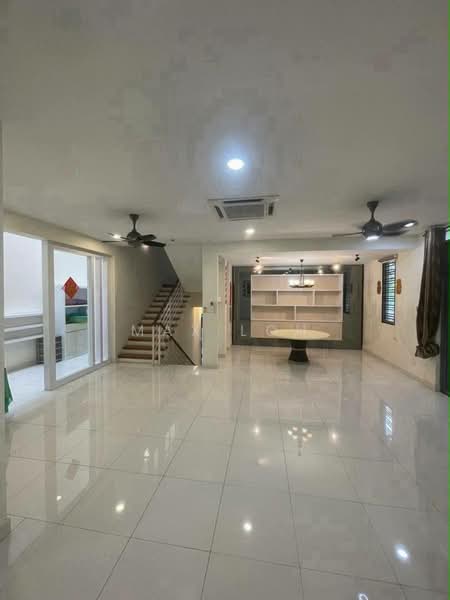 Rumah Berkembar untuk Dijual di Taman Impian Emas (Skudai) - Max Loh - Living Room - PropertyGuru.com.my