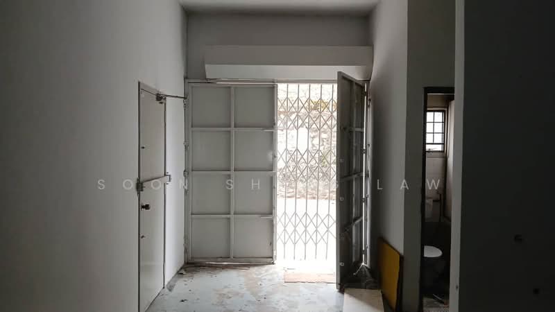 Shop for Rent in Pandan Perdana (Ampang) - Soon Sheng Law - Entrance - PropertyGuru.com.my
