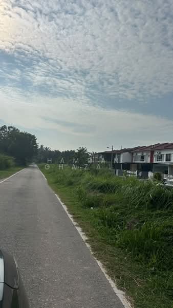 Agricultural Land for Sale in Dengkil (Selangor) - Hamdan Ghazali - Exterior - PropertyGuru.com.my