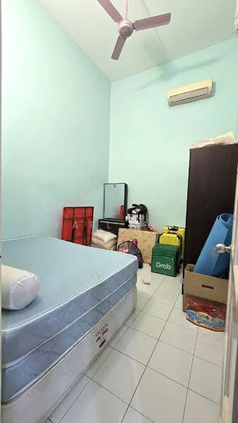 1-storey Terraced House for Sale in Taman Seri Austin (Tebrau) - Karl Lim - Bedroom - PropertyGuru.com.my