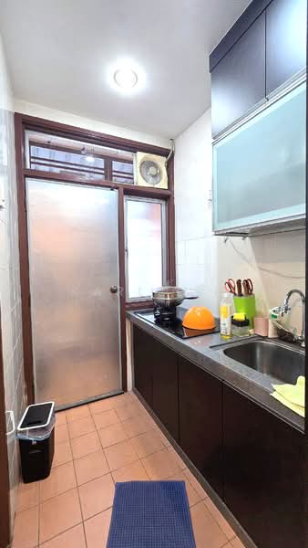 1-storey Terraced House for Sale in Taman Seri Austin (Tebrau) - Karl Lim - Kitchen - PropertyGuru.com.my