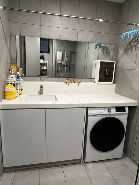 Servis Apartment untuk Disewa di Emerald 9 - KC KAW - Bathroom - PropertyGuru.com.my