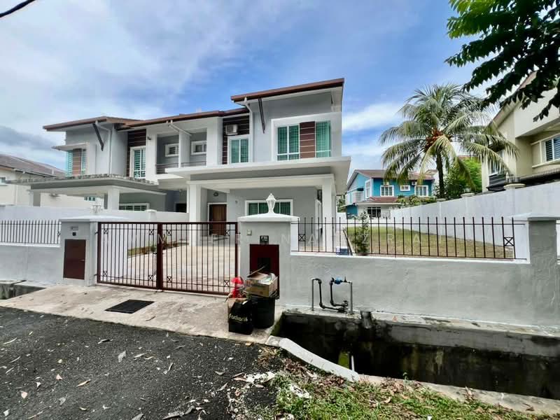 Rumah Berkembar untuk Dijual di Bandar Tasik Kesuma (Beranang) - Ammeer Nadzrai - Exterior - PropertyGuru.com.my