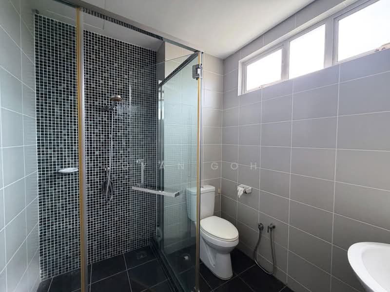 Bungalow for Sale in Batu Uban (Gelugor) - Qyan Goh - Bathroom - PropertyGuru.com.my
