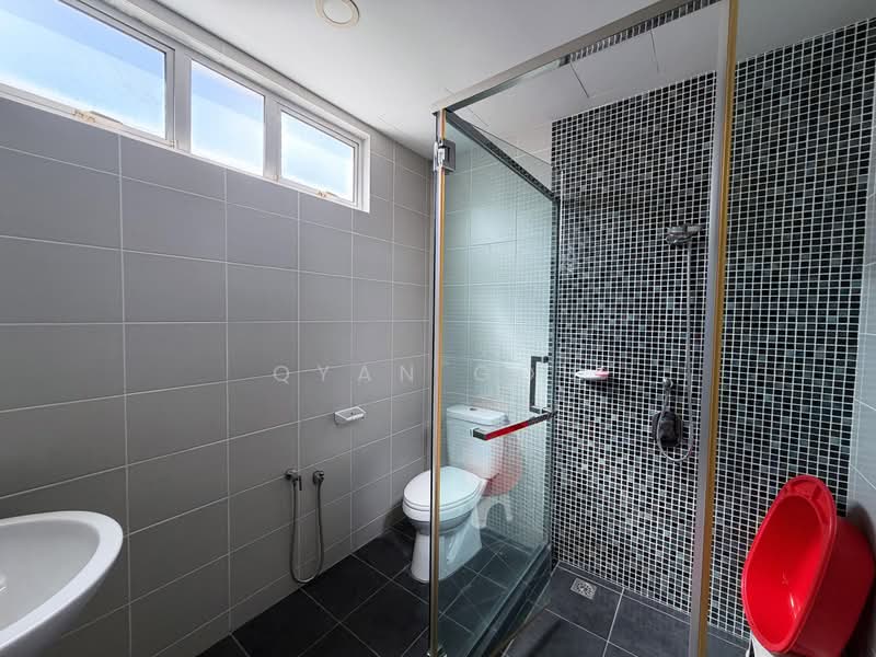 Bungalow for Sale in Batu Uban (Gelugor) - Qyan Goh - Bathroom - PropertyGuru.com.my