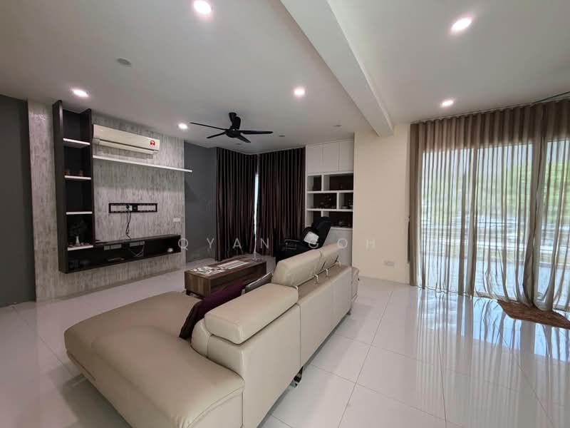 Bungalow for Sale in Batu Uban (Gelugor) - Qyan Goh - Living Room - PropertyGuru.com.my