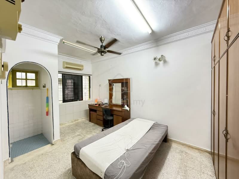 Rumah Bandar untuk Dijual di Taman Kota Laksamana (Melaka City) - Angie Ng - Bedroom - PropertyGuru.com.my