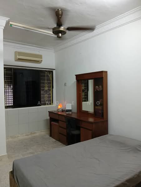 Rumah Bandar untuk Dijual di Taman Kota Laksamana (Melaka City) - Angie Ng - Bedroom - PropertyGuru.com.my