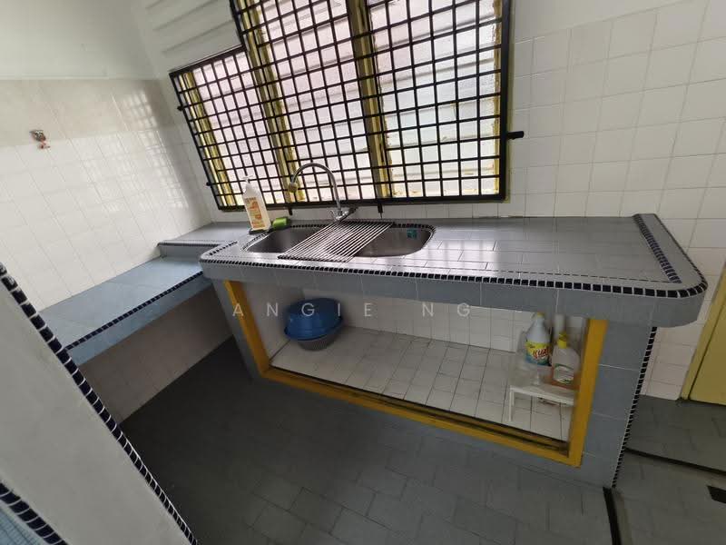 Townhouse for Sale in Taman Kota Laksamana (Melaka City) - Angie Ng - Kitchen - PropertyGuru.com.my