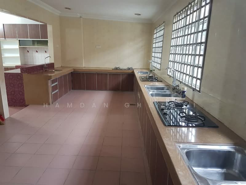 Semi-Detached House for Sale in Bandar Baru Bangi (Selangor) - Hamdan Ghazali - Kitchen - PropertyGuru.com.my
