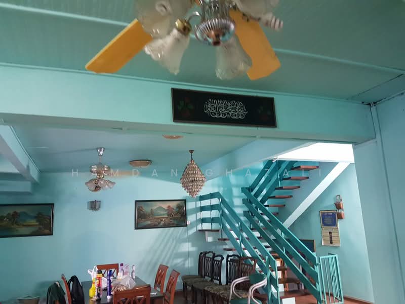 Semi-Detached House for Sale in Bandar Baru Bangi (Selangor) - Hamdan Ghazali - Dining Room - PropertyGuru.com.my