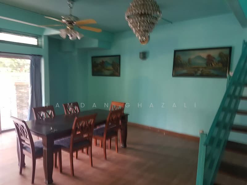 Semi-Detached House for Sale in Bandar Baru Bangi (Selangor) - Hamdan Ghazali - Dining Room - PropertyGuru.com.my