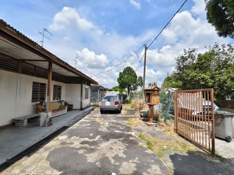 Rumah Banglo untuk Dijual di Tmn Perindustrian Pekan Nenas 1 (Pekan Nanas) - Johnson Chong - Exterior - PropertyGuru.com.my