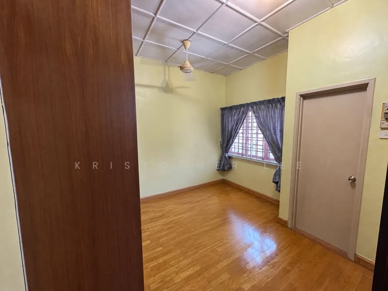 Rumah Teres 2 Tingkat untuk Dijual di Taman Mutiara Rini (Skudai) - Kristopher Lee - PropertyGuru.com.my