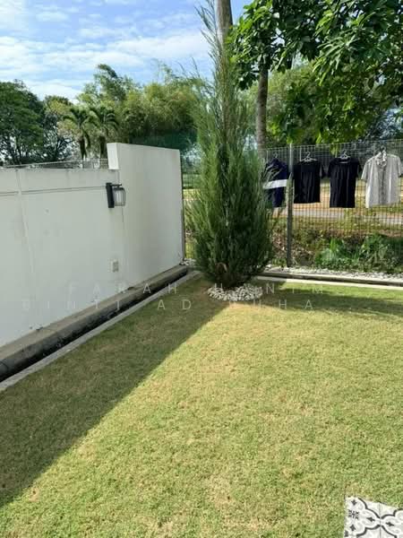Rumah Teres untuk Dijual di Seremban (Negeri Sembilan) - FARAH HANIM BINTI AD SUHADAK SUHADAK - Exterior - PropertyGuru.com.my