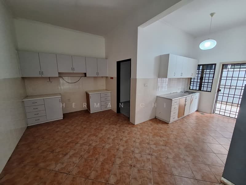 Rumah Berkembar untuk Disewa di Ampang (Selangor) - Herman Chia - Kitchen - PropertyGuru.com.my