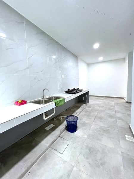 Rumah Teres 2 Tingkat untuk Dijual di Taman Sri Skudai (Skudai) - Karl Lim - Kitchen - PropertyGuru.com.my