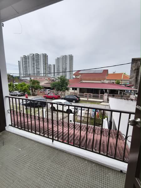 2-storey Terraced House for Sale in Semabok (Melaka) - Angie Ng - Exterior - PropertyGuru.com.my
