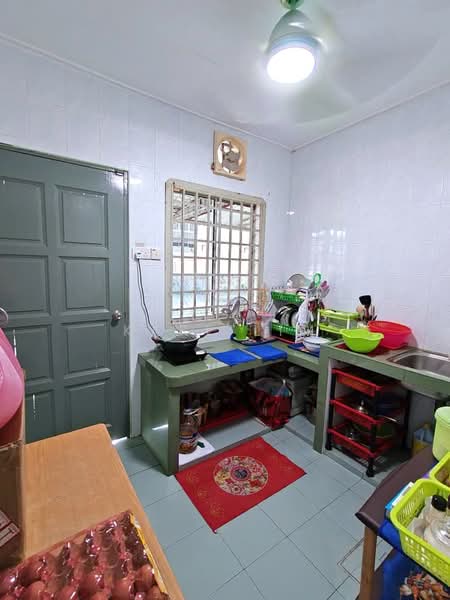 Rumah Teres 1-Tingkat untuk Dijual di Skudai (Johor) - Karl Lim - Kitchen - PropertyGuru.com.my