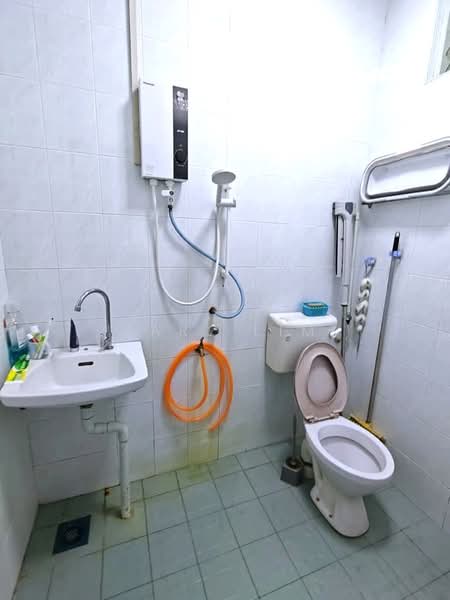 Rumah Teres 1-Tingkat untuk Dijual di Skudai (Johor) - Karl Lim - Bathroom - PropertyGuru.com.my