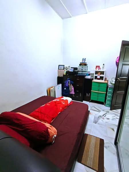 Rumah Teres 1-Tingkat untuk Dijual di Skudai (Johor) - Karl Lim - Bedroom - PropertyGuru.com.my