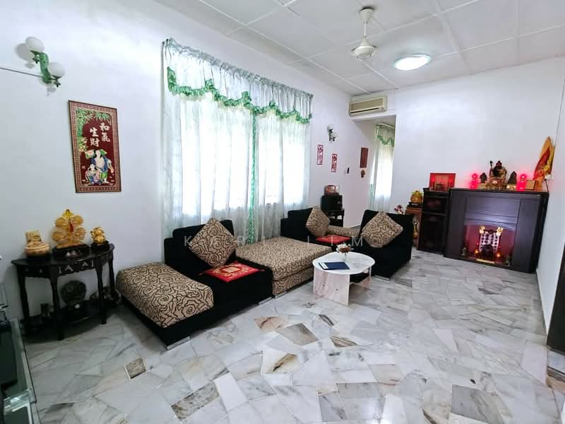 Rumah Teres 1-Tingkat untuk Dijual di Skudai (Johor) - Karl Lim - Living Room - PropertyGuru.com.my