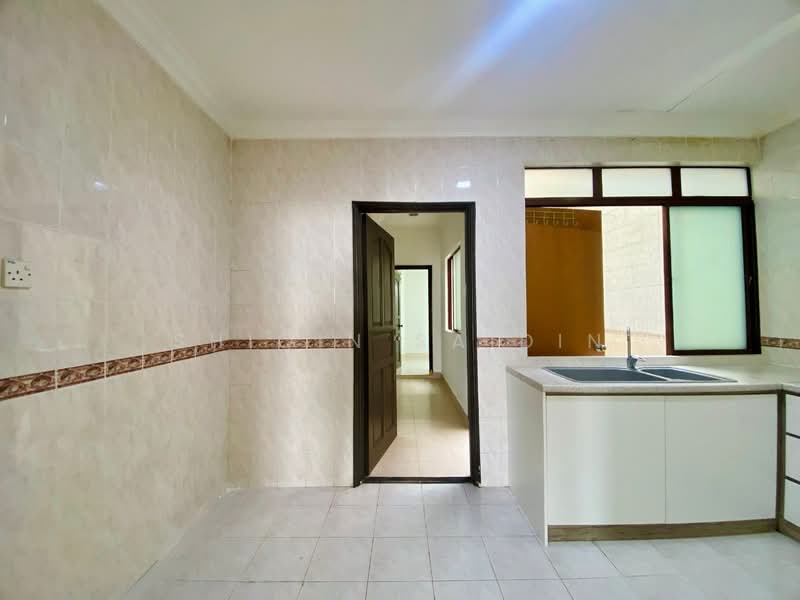 Rumah Teres 2 Tingkat untuk Dijual di Ampang Jaya (Ampang) - Shiqin Saidin - Kitchen - PropertyGuru.com.my