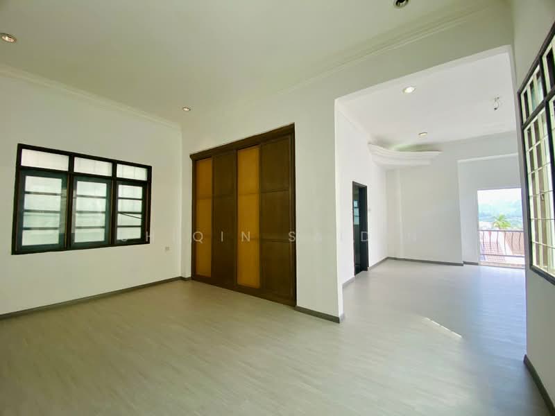 Rumah Teres 2 Tingkat untuk Dijual di Ampang Jaya (Ampang) - Shiqin Saidin - Living Room - PropertyGuru.com.my