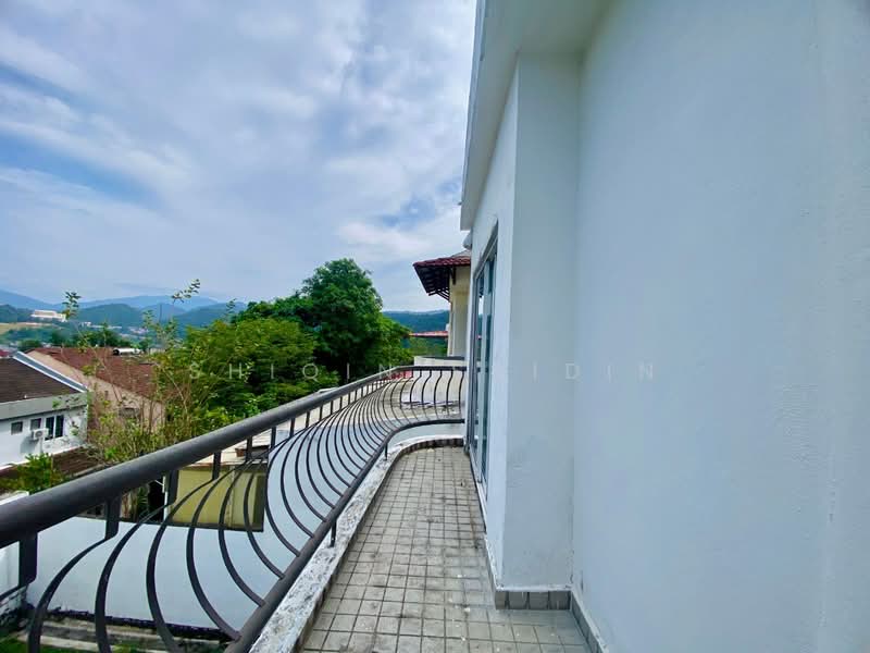 Rumah Teres 2 Tingkat untuk Dijual di Ampang Jaya (Ampang) - Shiqin Saidin - Balcony - PropertyGuru.com.my