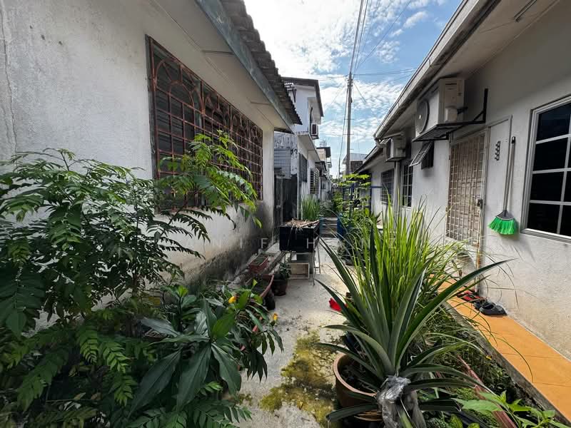 Terraced House for Sale in Taman Jasmin (Kajang) - Hanif Hanz - Exterior - PropertyGuru.com.my