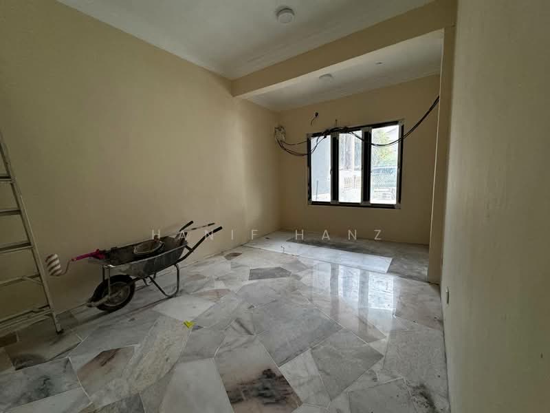 Terraced House for Sale in Taman Jasmin (Kajang) - Hanif Hanz - Interior - PropertyGuru.com.my