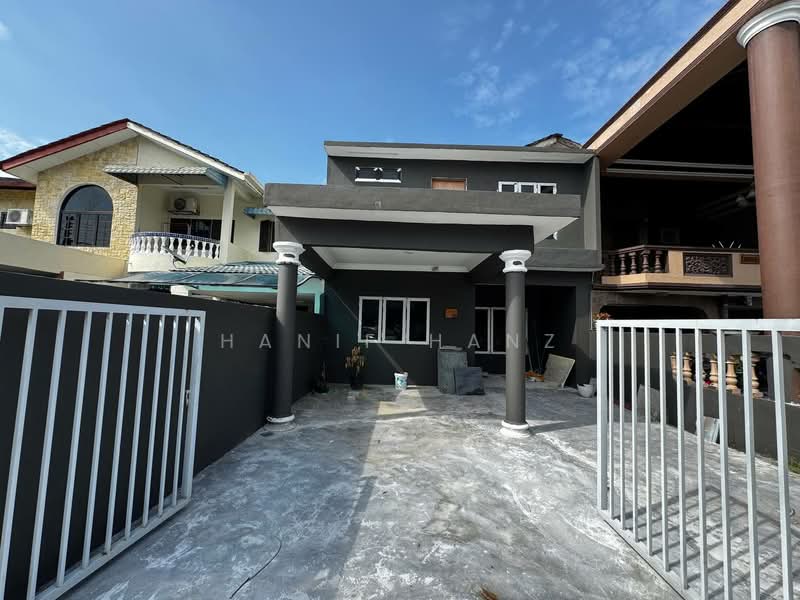 Terraced House for Sale in Taman Jasmin (Kajang) - Hanif Hanz - Exterior - PropertyGuru.com.my