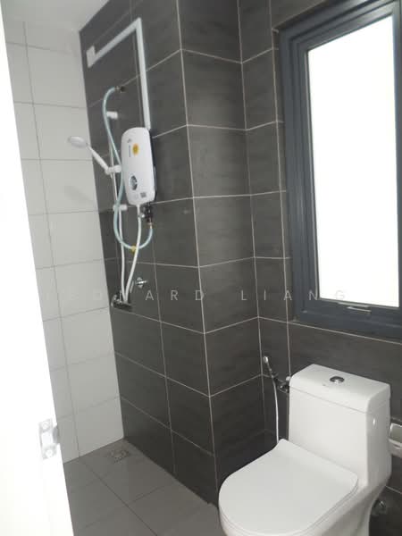 Servis Apartment untuk Disewa di Horizon Suites - Leonard Liang - Bathroom - PropertyGuru.com.my
