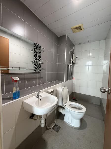 Servis Apartment untuk Disewa di Sky Gardens Residences - Kenneth Tan - PropertyGuru.com.my