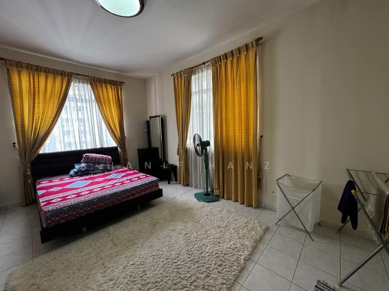 Kondominium untuk Dijual di Platinum Hill PV 5 - Hanif Hanz - Bedroom - PropertyGuru.com.my