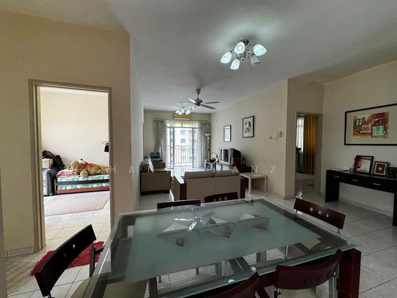 Kondominium untuk Dijual di Platinum Hill PV 5 - Hanif Hanz - Living Room - PropertyGuru.com.my