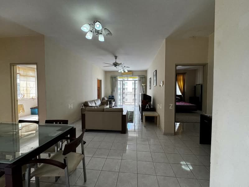 Kondominium untuk Dijual di Platinum Hill PV 5 - Hanif Hanz - Living Room - PropertyGuru.com.my