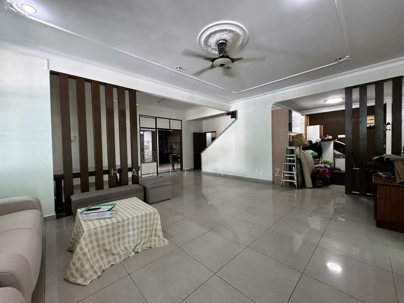 Semi-Detached House for Sale in Taman Kajang Impian (Kajang) - Hanif Hanz - Living Room - PropertyGuru.com.my