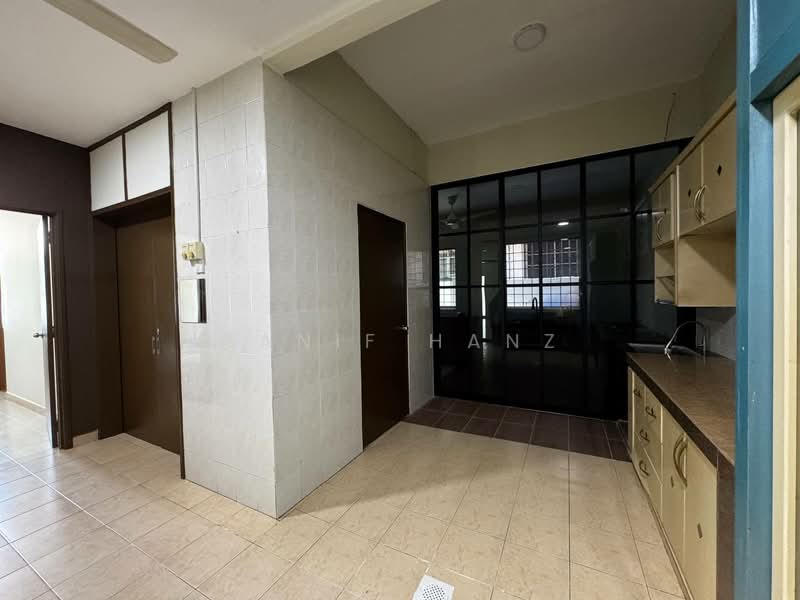 Semi-Detached House for Sale in Taman Kajang Impian (Kajang) - Hanif Hanz - Kitchen - PropertyGuru.com.my