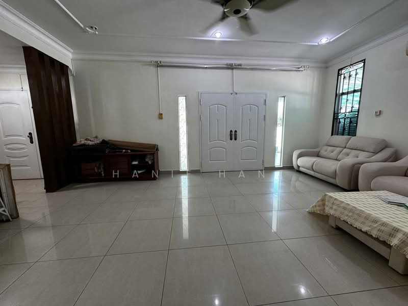 Semi-Detached House for Sale in Taman Kajang Impian (Kajang) - Hanif Hanz - Living Room - PropertyGuru.com.my