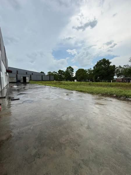 Semi-D Factory for Rent in Eco Business Park 1 (Johor Bahru) - Kasper Lee - Exterior - PropertyGuru.com.my