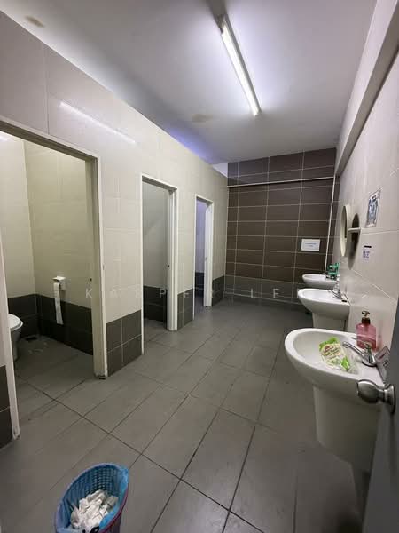 Semi-D Factory for Rent in Eco Business Park 1 (Johor Bahru) - Kasper Lee - Bathroom - PropertyGuru.com.my