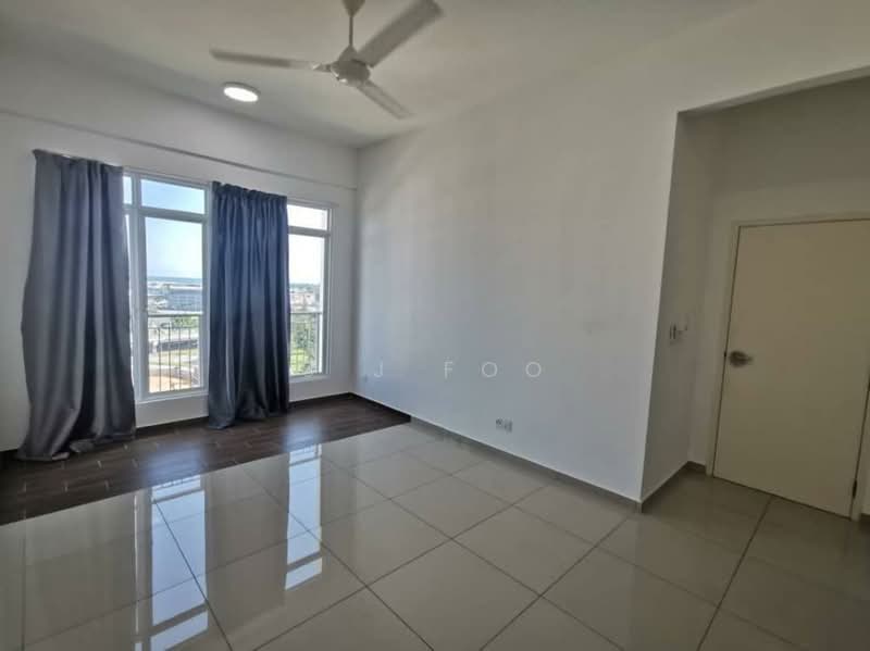 Kondominium untuk Dijual di SummerSkye Residences - S J Foo - Living Room - PropertyGuru.com.my